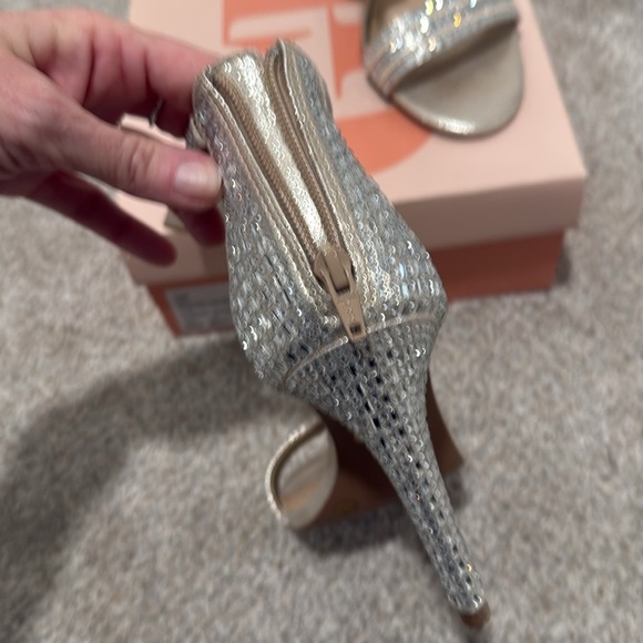 Gianni Bini heels - Picture 3 of 5